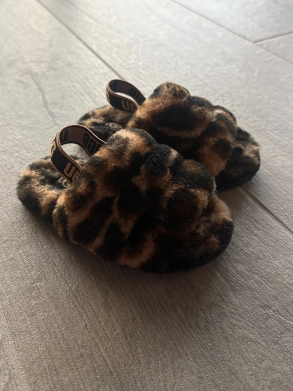 UGG Kids Fluff Yea Slippers Leopard Print